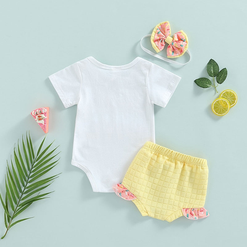 Infant Girls Three-piece Layette